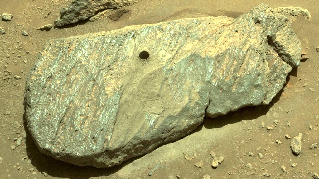Mars rocks gathered by rover help case for the old life